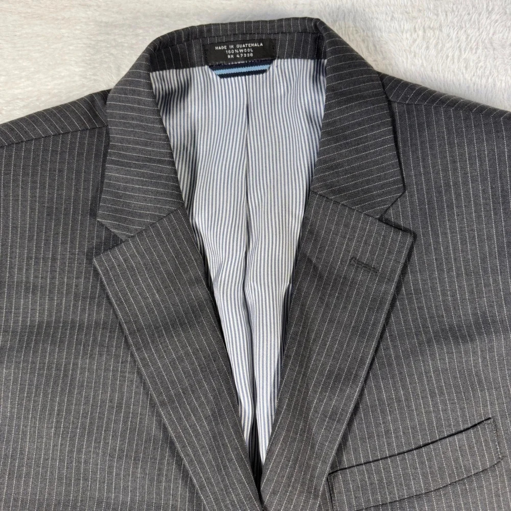 Tommy Hilfiger Blazer Mens‎ 44R Grey Pinstripe 100% Wool Two Button Suit Jacket